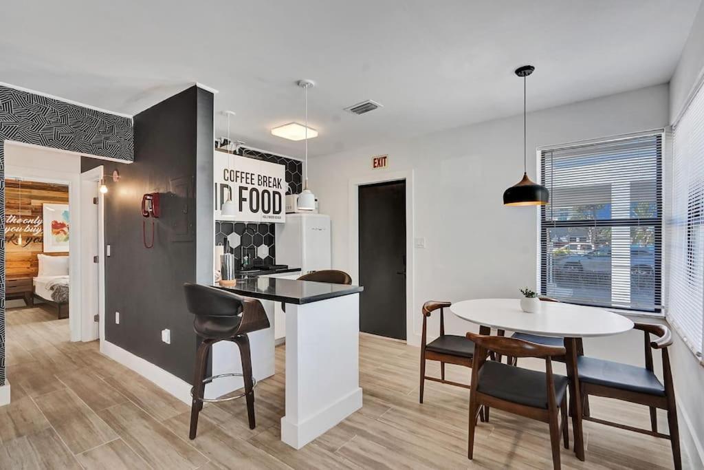 Hollywood Apartments Host By Beenomad Esterno foto