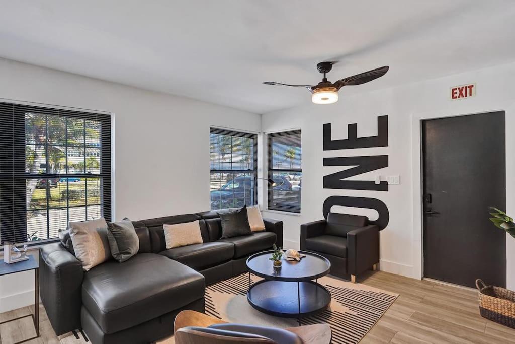 Hollywood Apartments Host By Beenomad Esterno foto