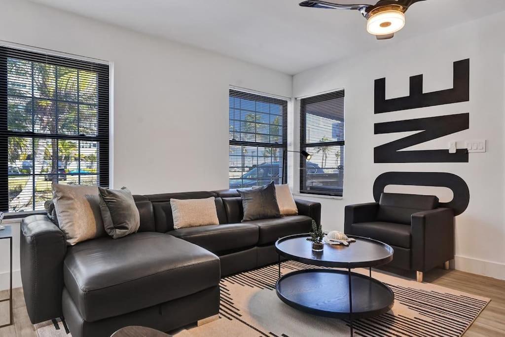 Hollywood Apartments Host By Beenomad Esterno foto